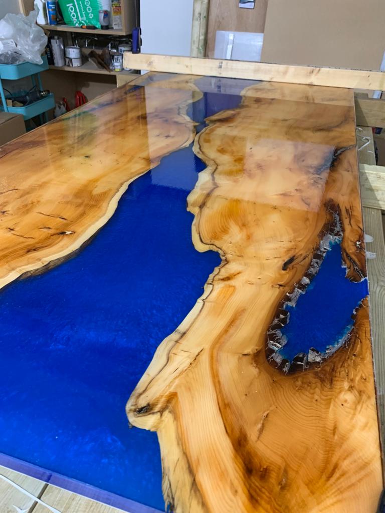 Best epoxy resin for river table