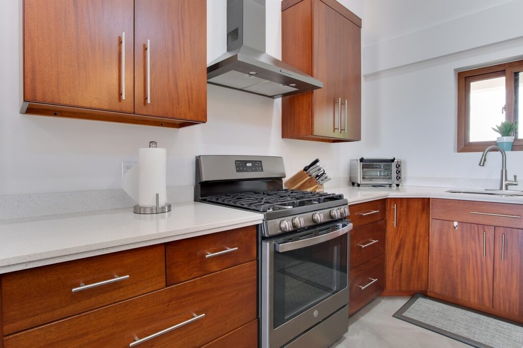 How to paint kitchen cabinets without brush marks